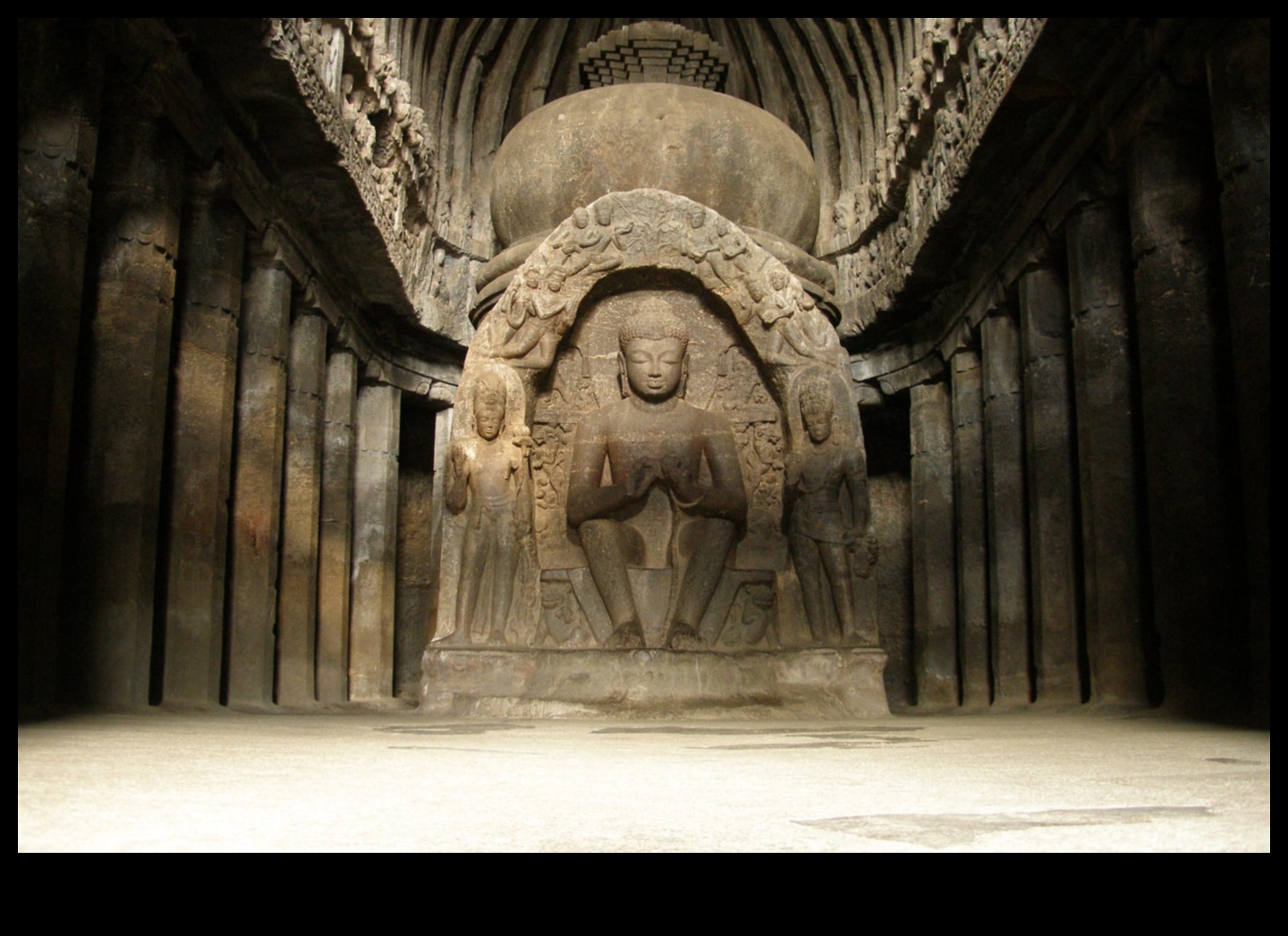 Görkemli Duvar Resimleri: Hindistan'ın Ajanta ve Ellora Mağaraları